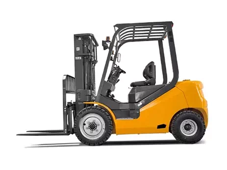 Дизельный вилочный погрузчик UN FD18T-NJB1 (фото)